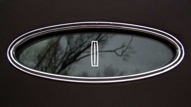 Illustration for article titled 1972 Lincoln Mark IV: The Jalopnik Classic Review